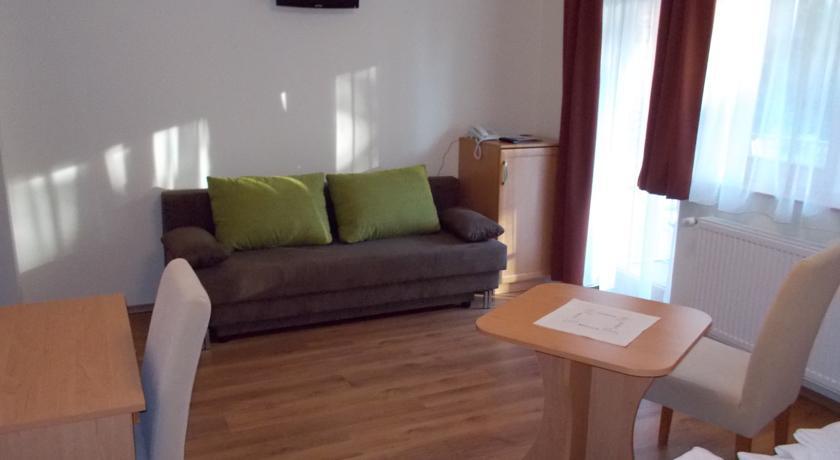 Hotel Halaszkert Badacsony Badacsonytomaj Rom bilde